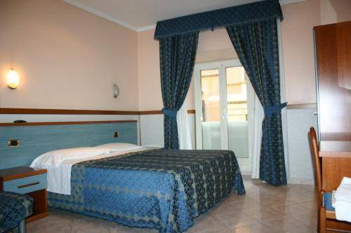 Hotel Soggiorno Blu Ρώμη Δωμάτιο φωτογραφία